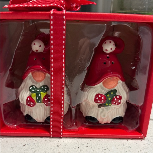 Blue Sky Other - Blue Sky Gnome Shaker Set - Red and Green